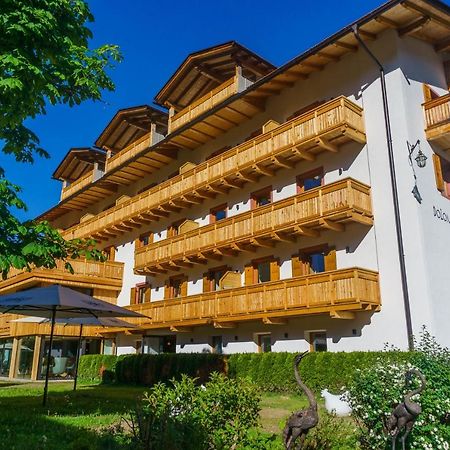 Dolomitenhotel Weisslahnbad Tires Exterior photo