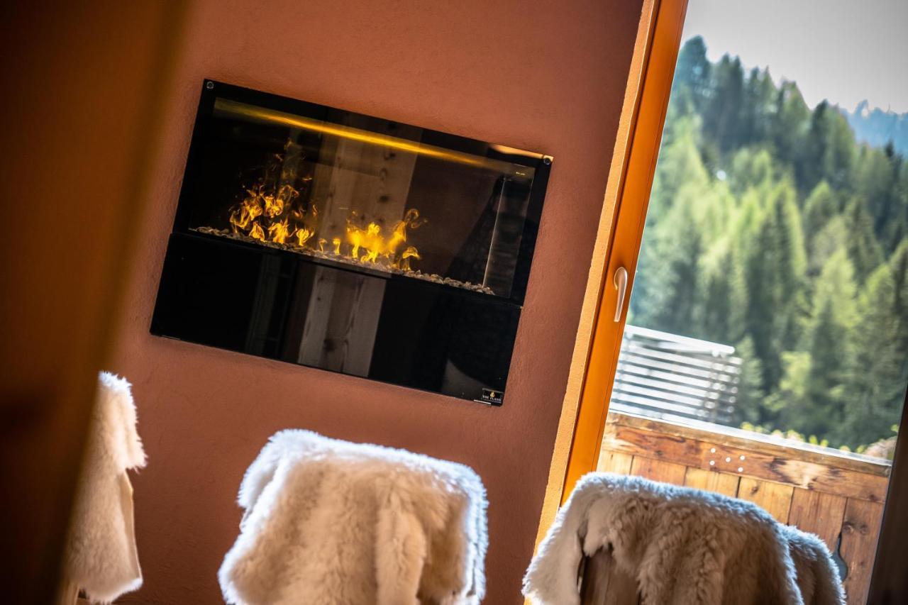 Dolomitenhotel Weisslahnbad Tires Exterior photo